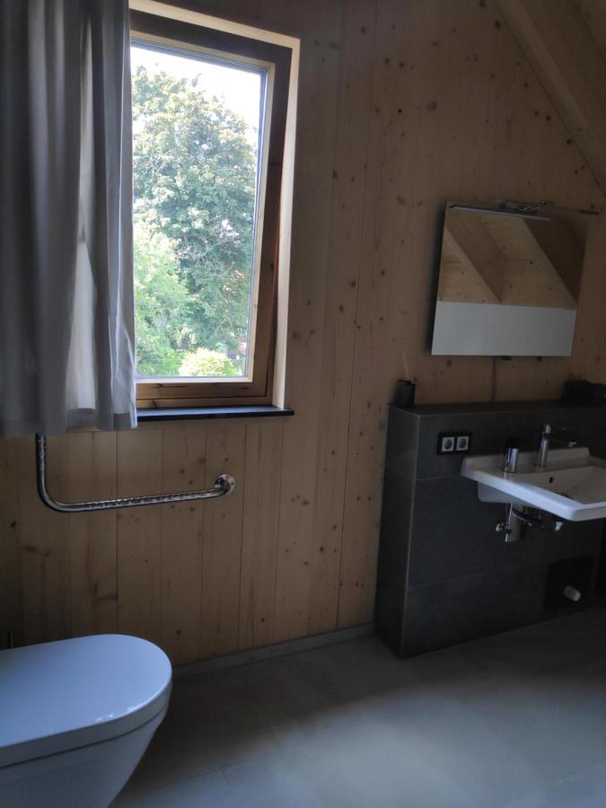 Ferienwohnungen Und Zimmer In Reutlingen-Goenningen Exteriör bild