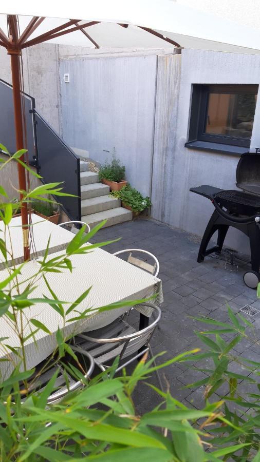 Ferienwohnungen Und Zimmer In Reutlingen-Goenningen Exteriör bild
